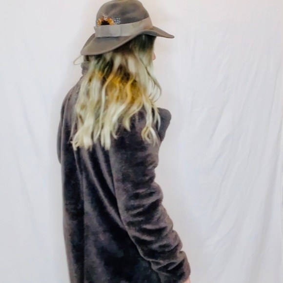 - 💯👏🏼  fuzzy teddy coat - Picture 12 of 17